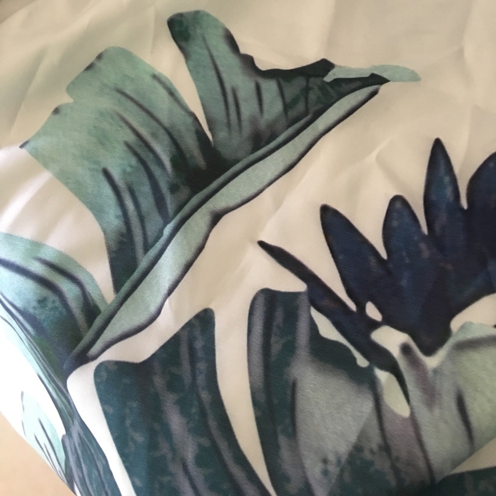 🌿LAST ONE!!🌿 Banana Palm Patterned Mini Dress - Picture 6 of 6