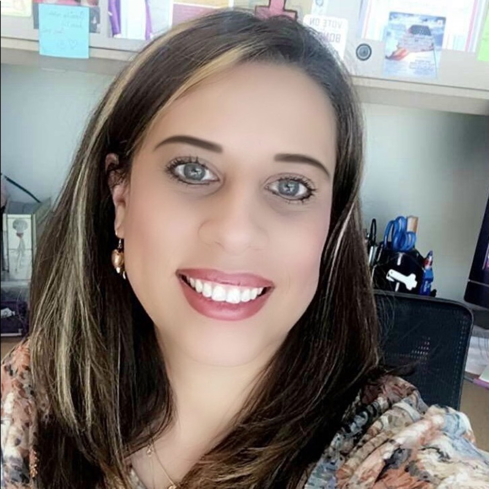 Meet your Posher, Elena