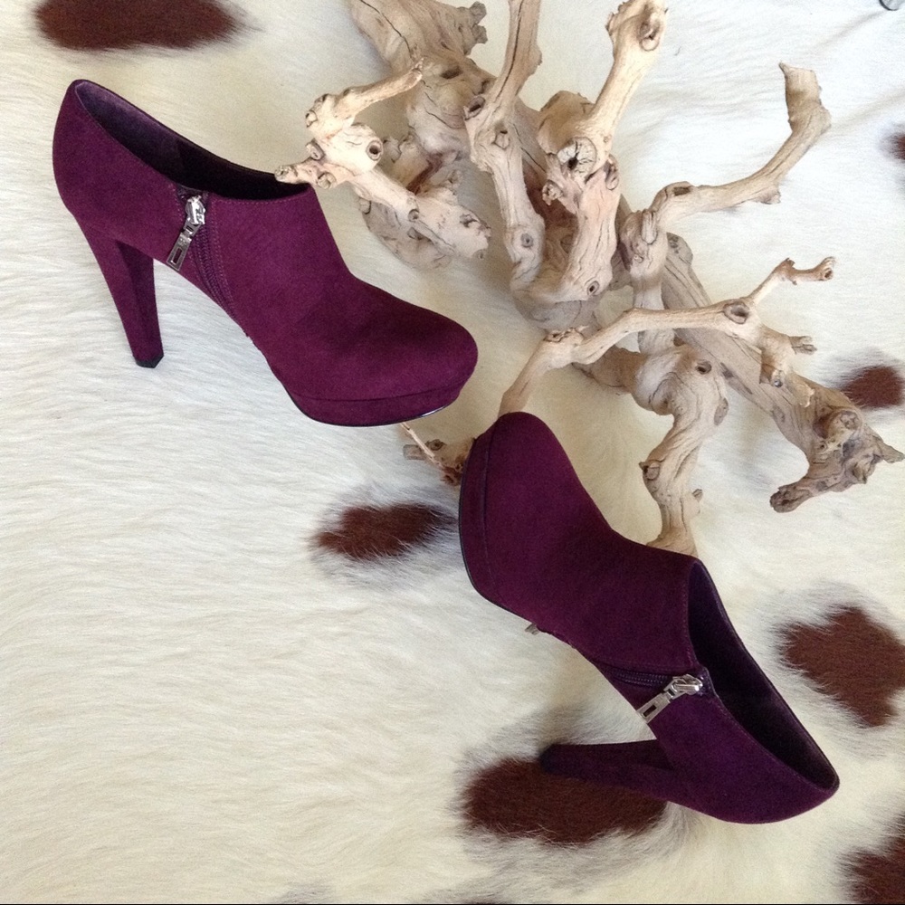 Marc Fisher Booties - Picture 5 of 7