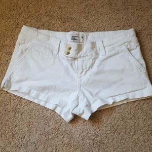 American Eagle Shorties in White