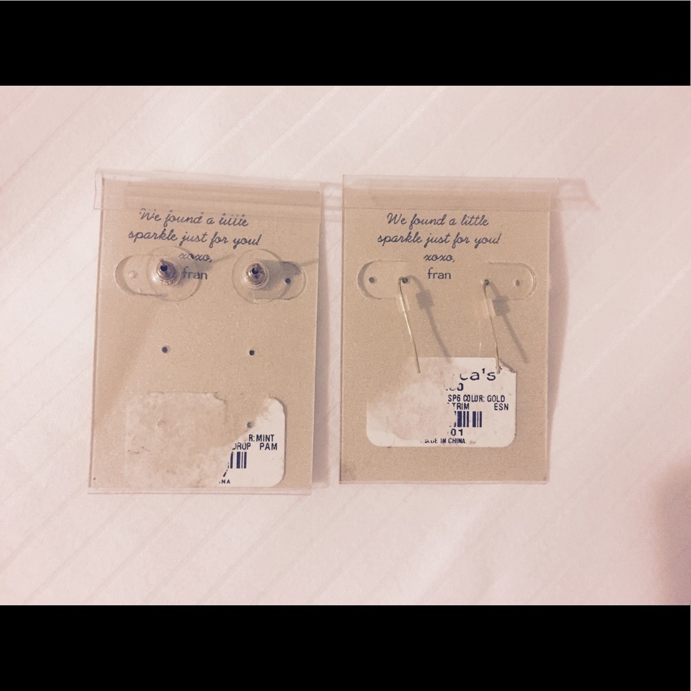 Francesca's Earring Set - Picture 2 of 2