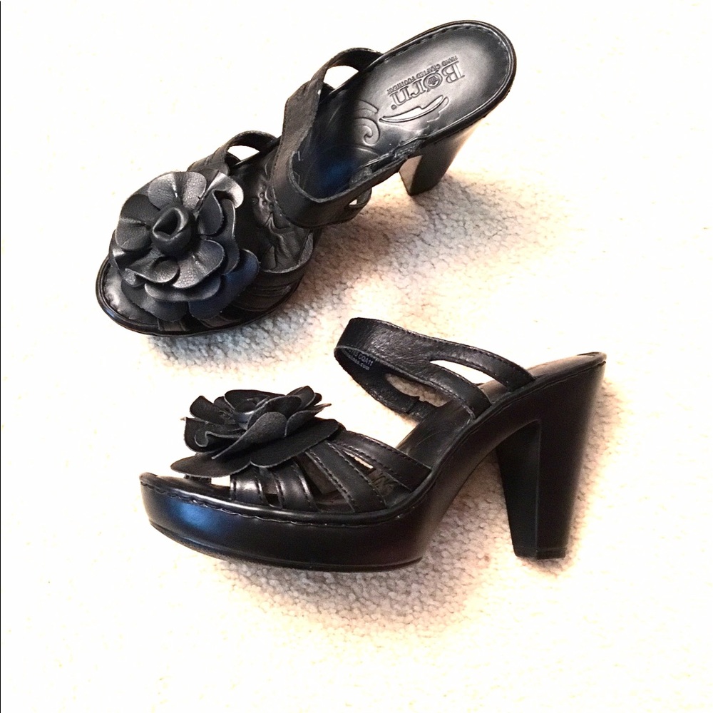 Platform sandal by Born  supper comfortable