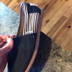 Navy blue tom's with strips