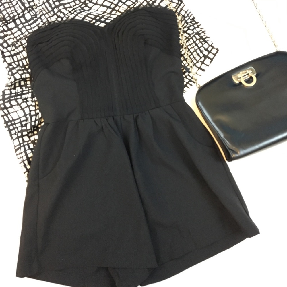 Bar III Strapless Romper✨