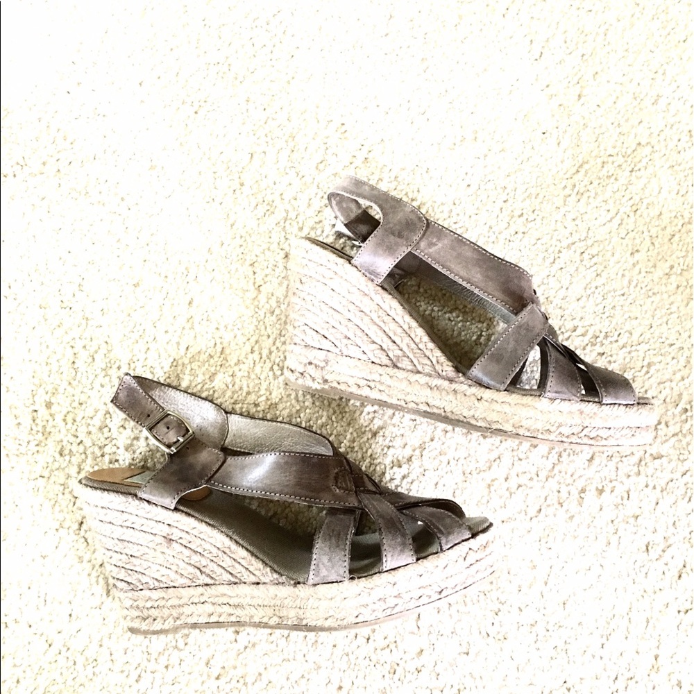 Espadrille. Wedge sandal
