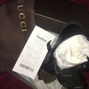 Gucci almost brand new!!