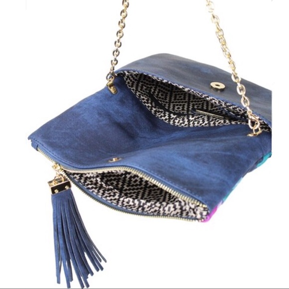 💕💝NAVY CLUTCH - Picture 4 of 5