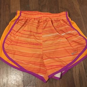 Nike dry tempo running shorts, orange, small