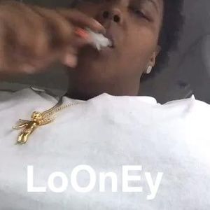 Meet your Posher, Miya