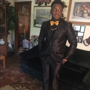 Meet your Posher, Anthony