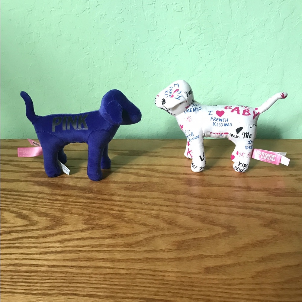 Stuffed dogs