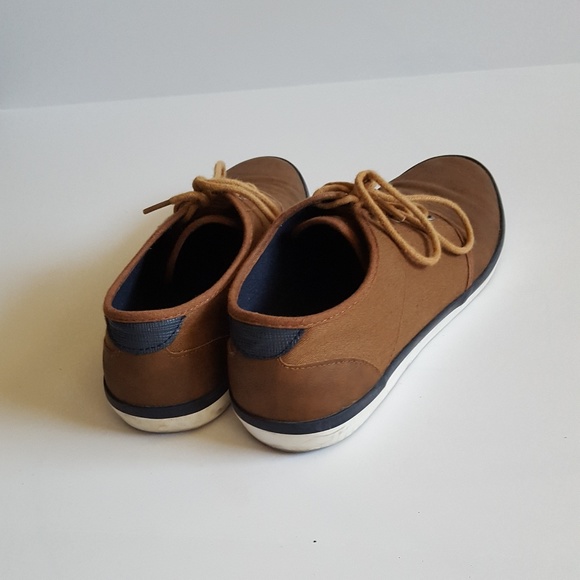 Formal brown shoes - Picture 2 of 4