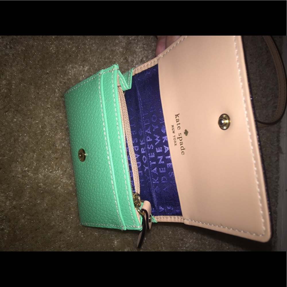Kate Spade wallet - Picture 2 of 2