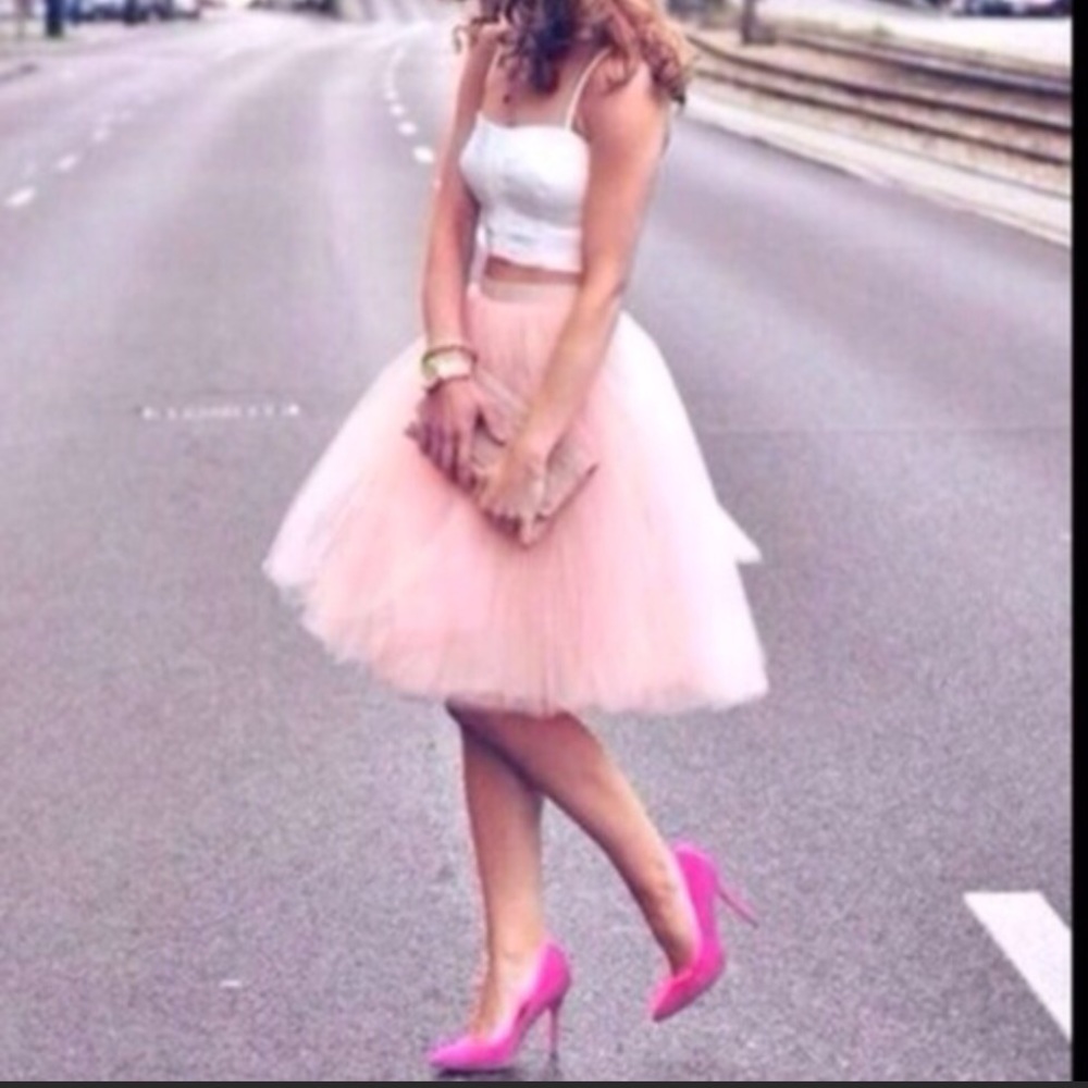Gorgeous Tulle Skirt-Has 5 full layers!