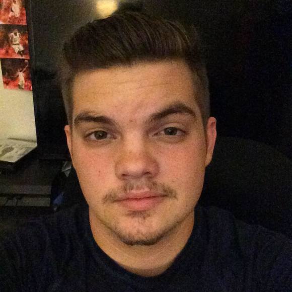 Meet your Posher, Andrew - Picture 1 of 1