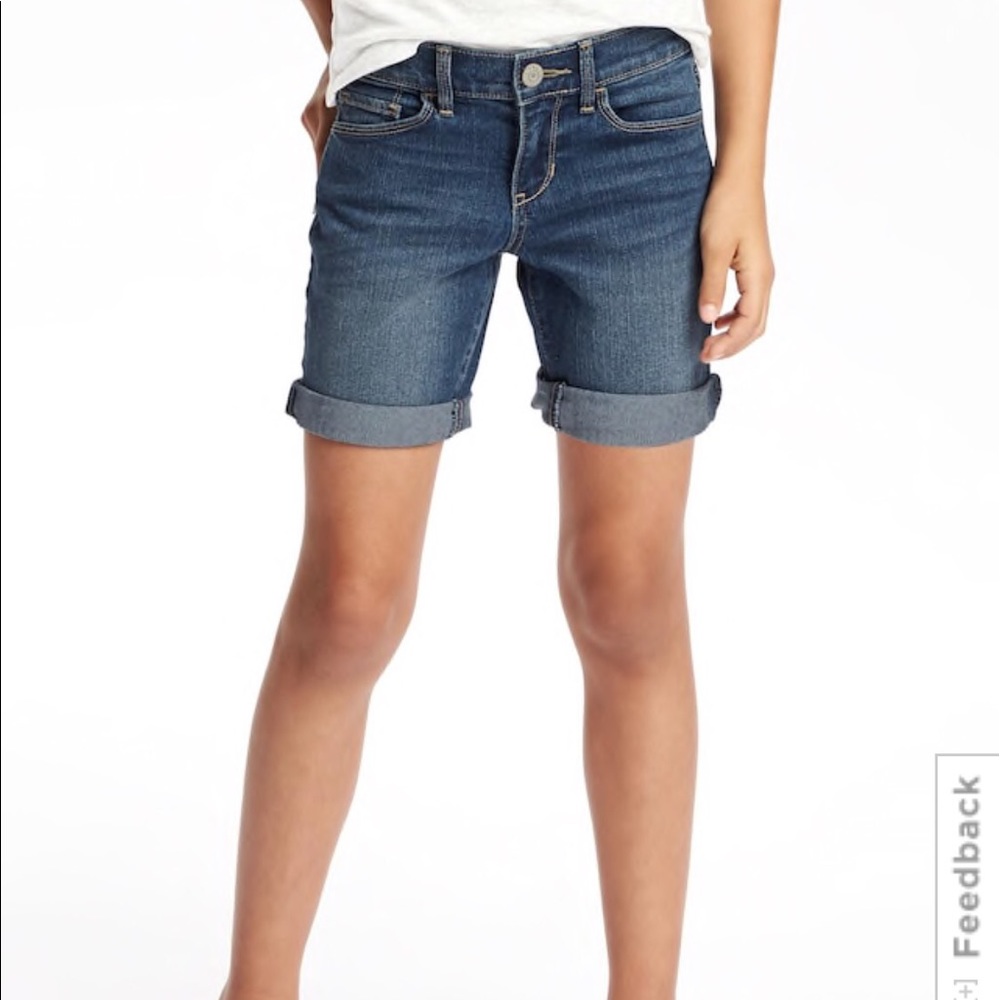 Lot of Girls' Old Navy midi roll up shorts.