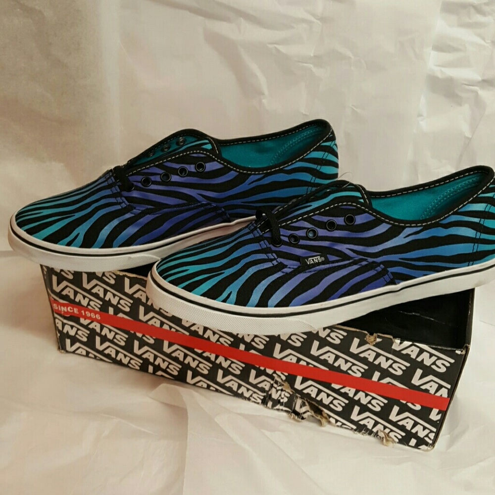 VANS Authentic Lo Pro