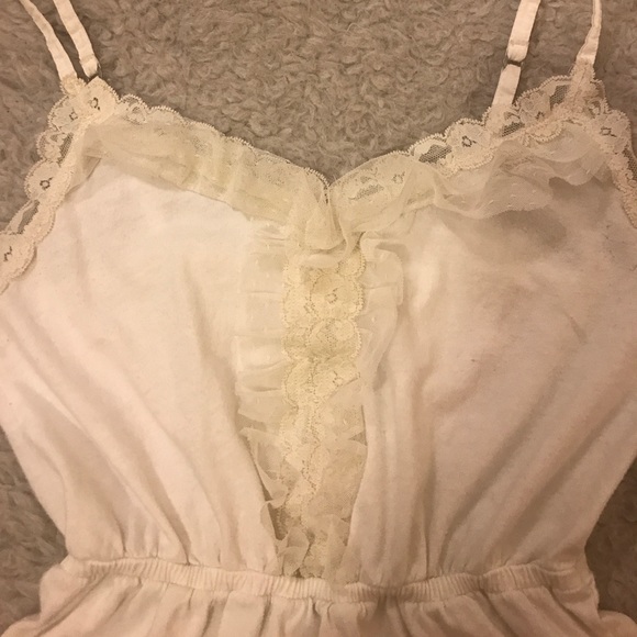 White Ruffled Tank - Picture 3 of 4