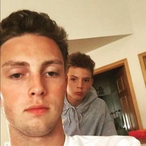 Meet your Posher, Greyson