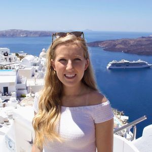 Meet your Posher, Hallie