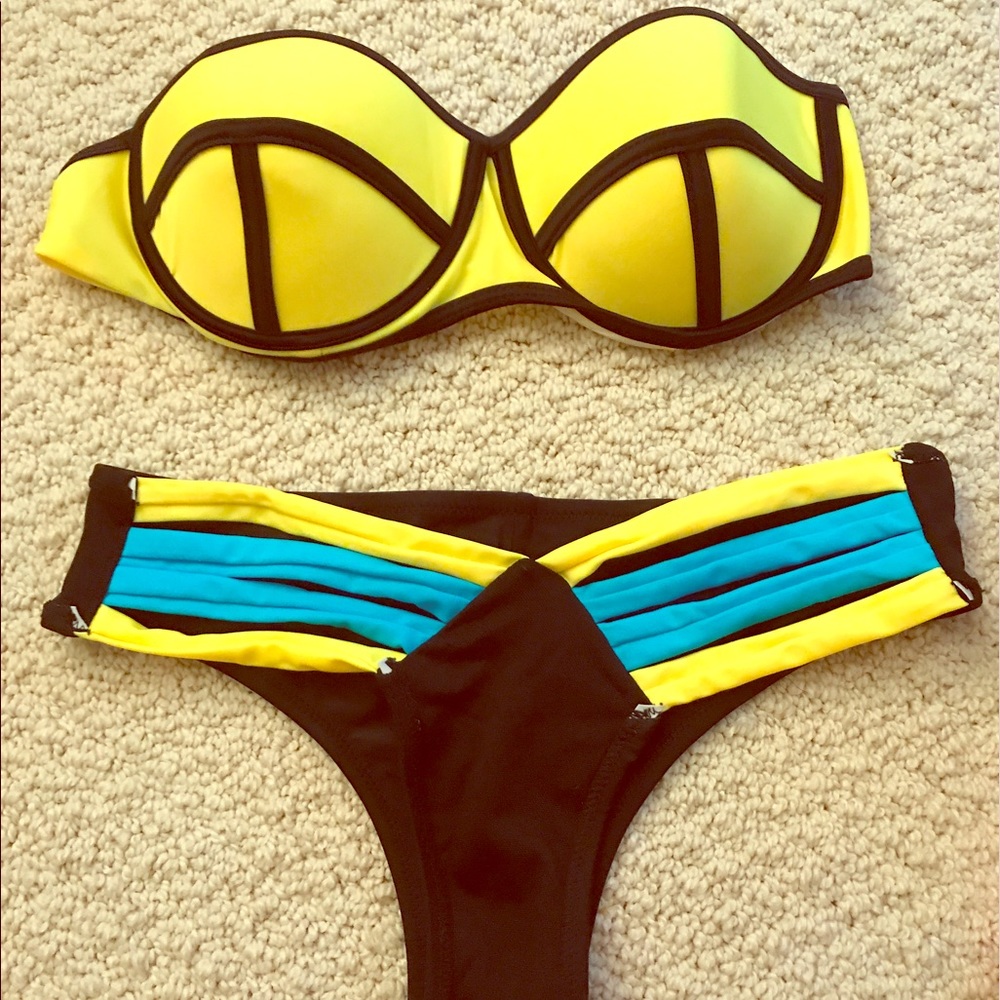 Bathing suit - two piece 👙