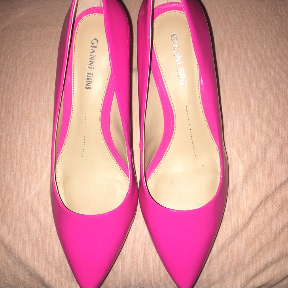 💕Gianni Bini HOT Pink Size 7 Heels💕