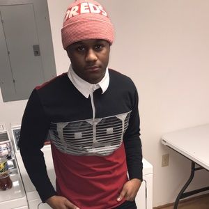 Meet your Posher, Travelle