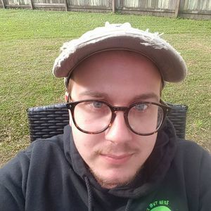 Meet your Posher, Eric