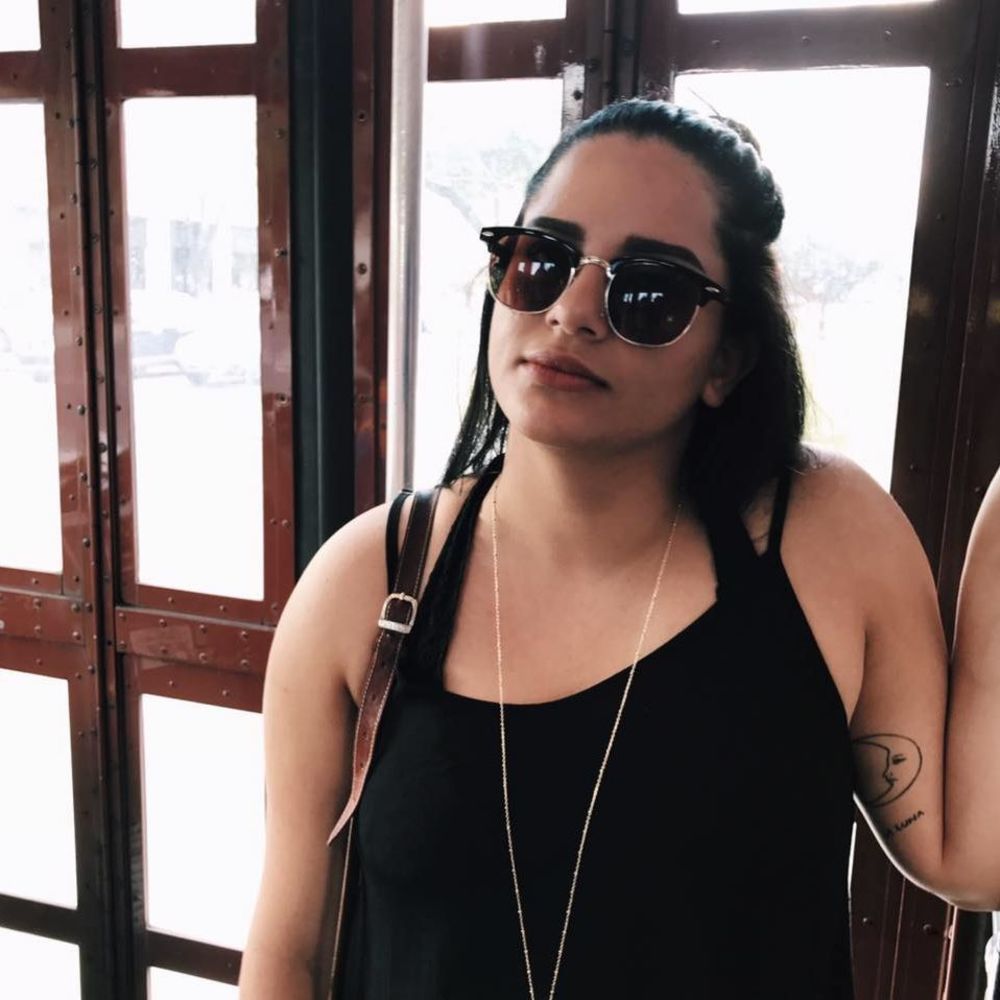 Meet your Posher, Camila