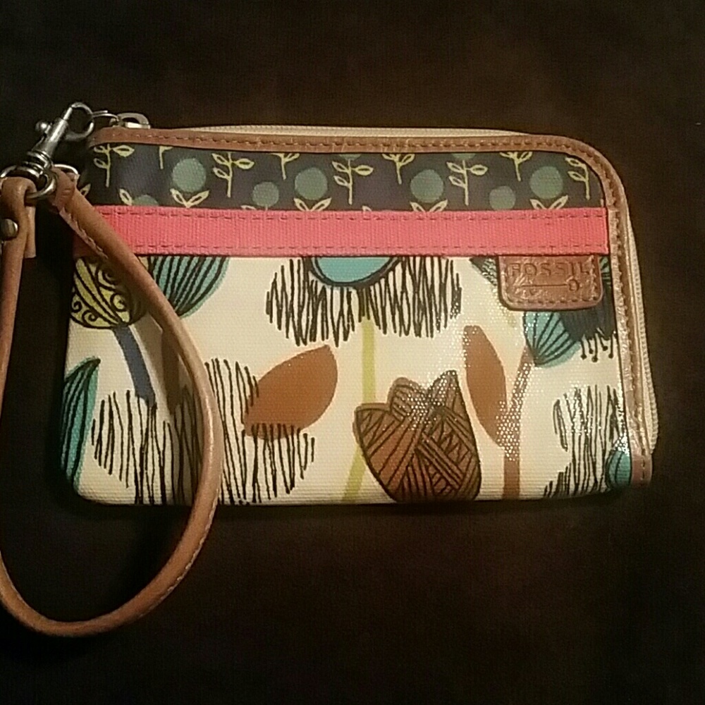 Fossil wristlet