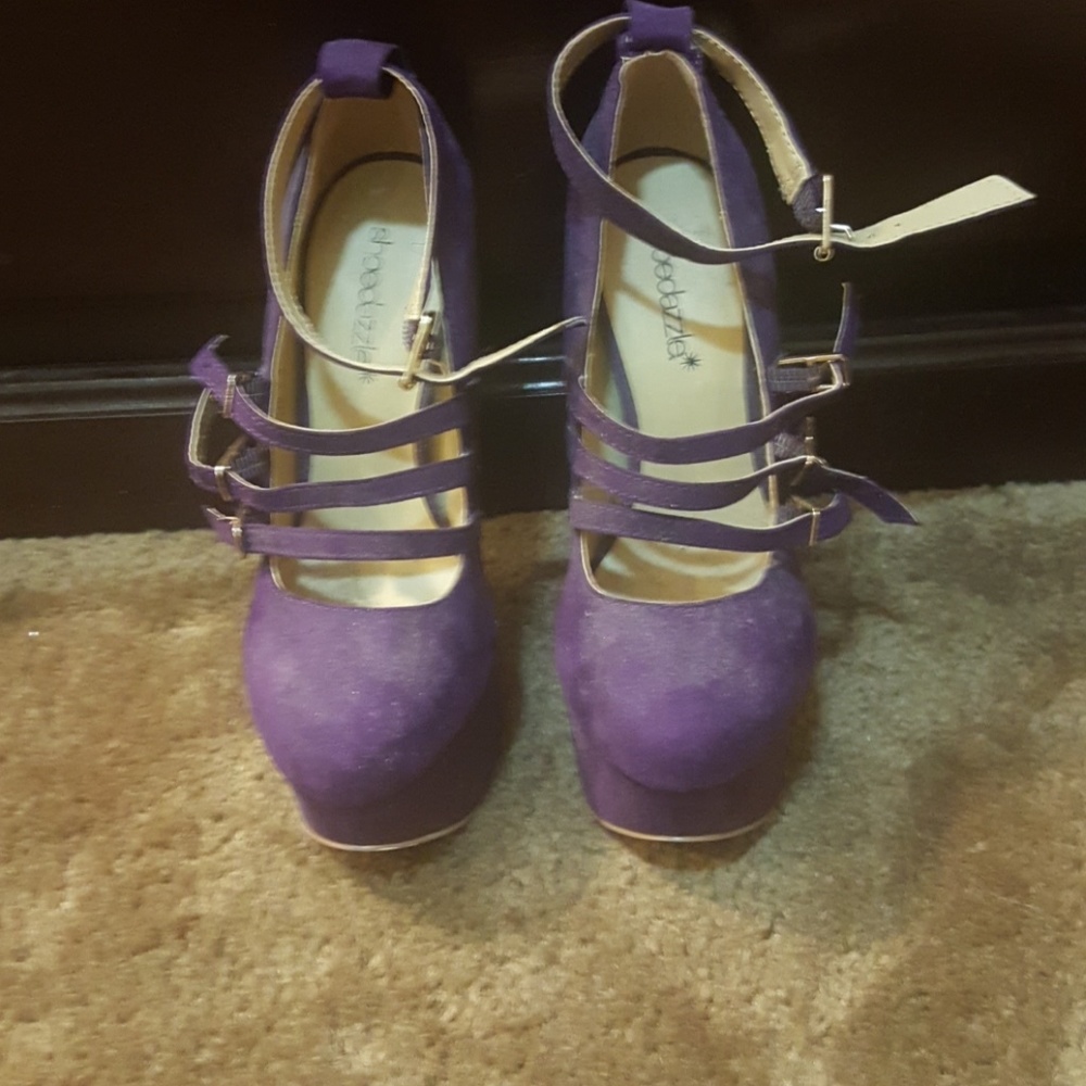 Shoes pumps