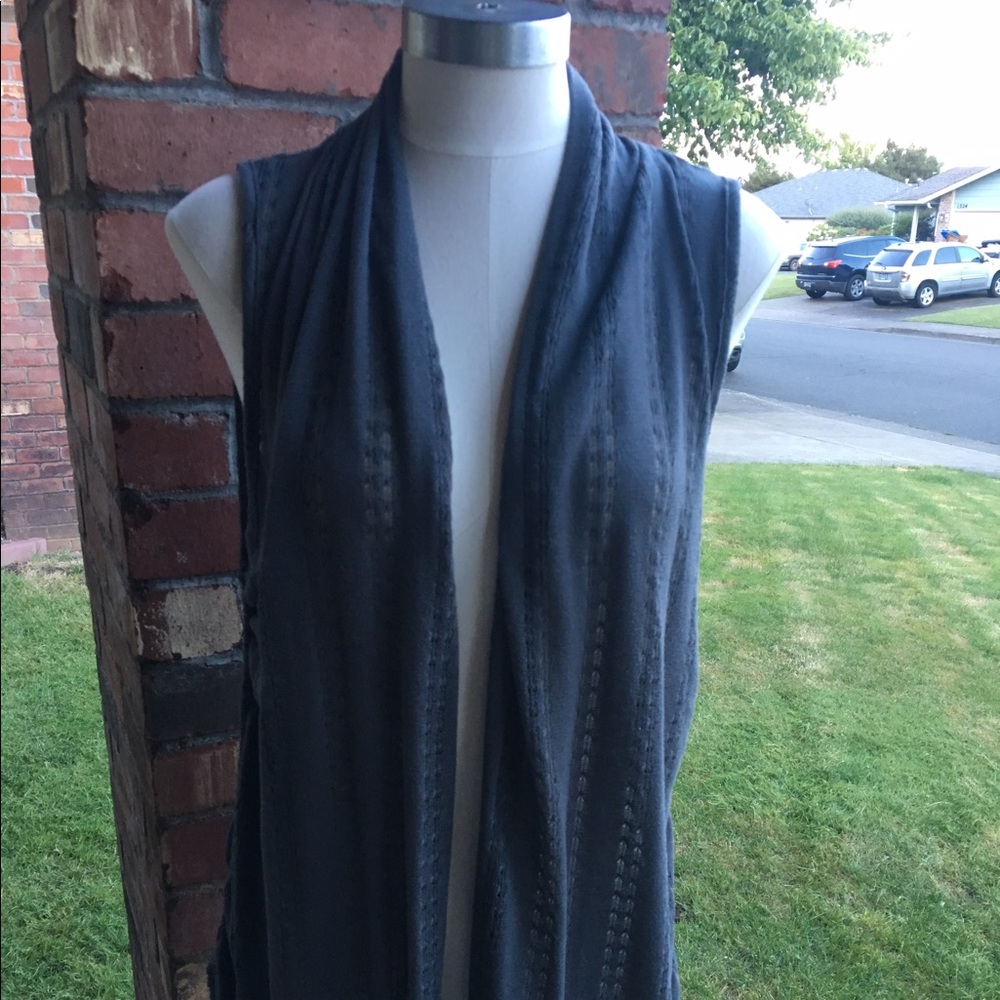 Pretty Grey Knit vest
