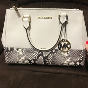 Michael kors handbag