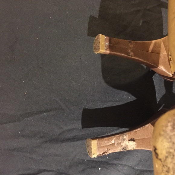 Brunomagli Brown Flower Pattern Heels - Picture 5 of 7