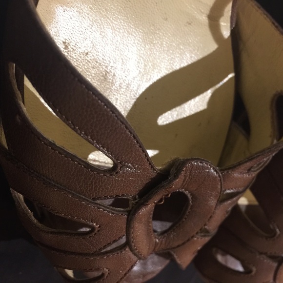 Brunomagli Brown Flower Pattern Heels - Picture 6 of 7