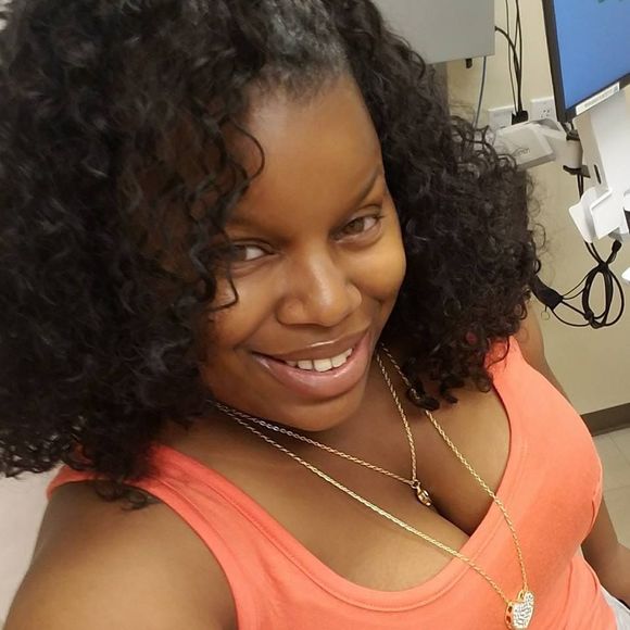 Meet your Posher, Lessie - Picture 1 of 1