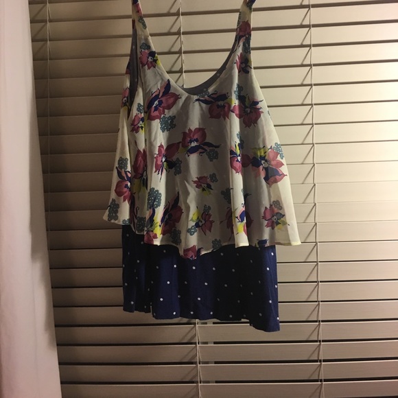 ADORABLE TOP! - Picture 3 of 4