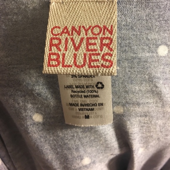 ADORABLE TOP! - Picture 4 of 4