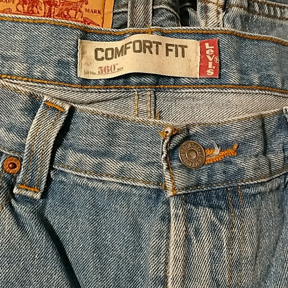 Levi's 560 Boot Cut jeans - Picture 3 of 3