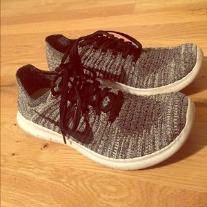 Nike Free Flyknit gray size 8 1/2