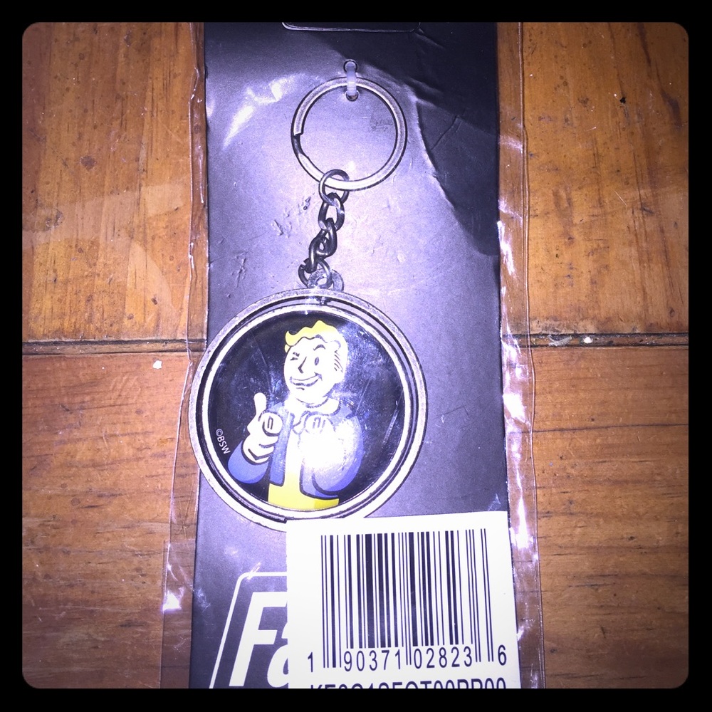 💥 Fallout Flip-Coin Nuka Cola Keychain 💥