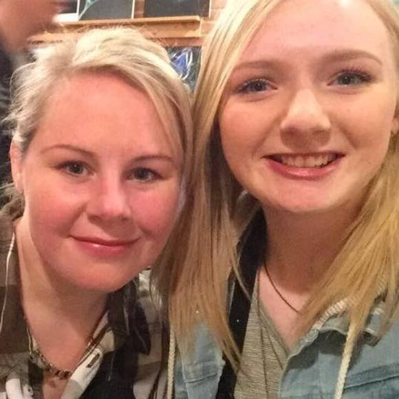 Meet your Posher, Shelley - Picture 1 of 1