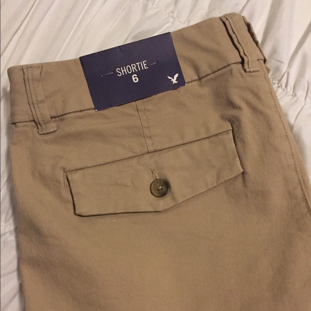 American eagle Tan shorts