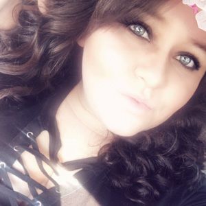 Meet your Posher, Danyelle