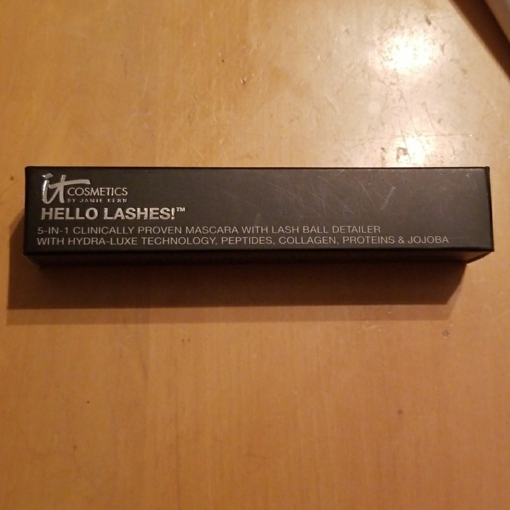 It cosmetics Hello lashes  mascara