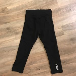 Lorna Jane cropped leggings