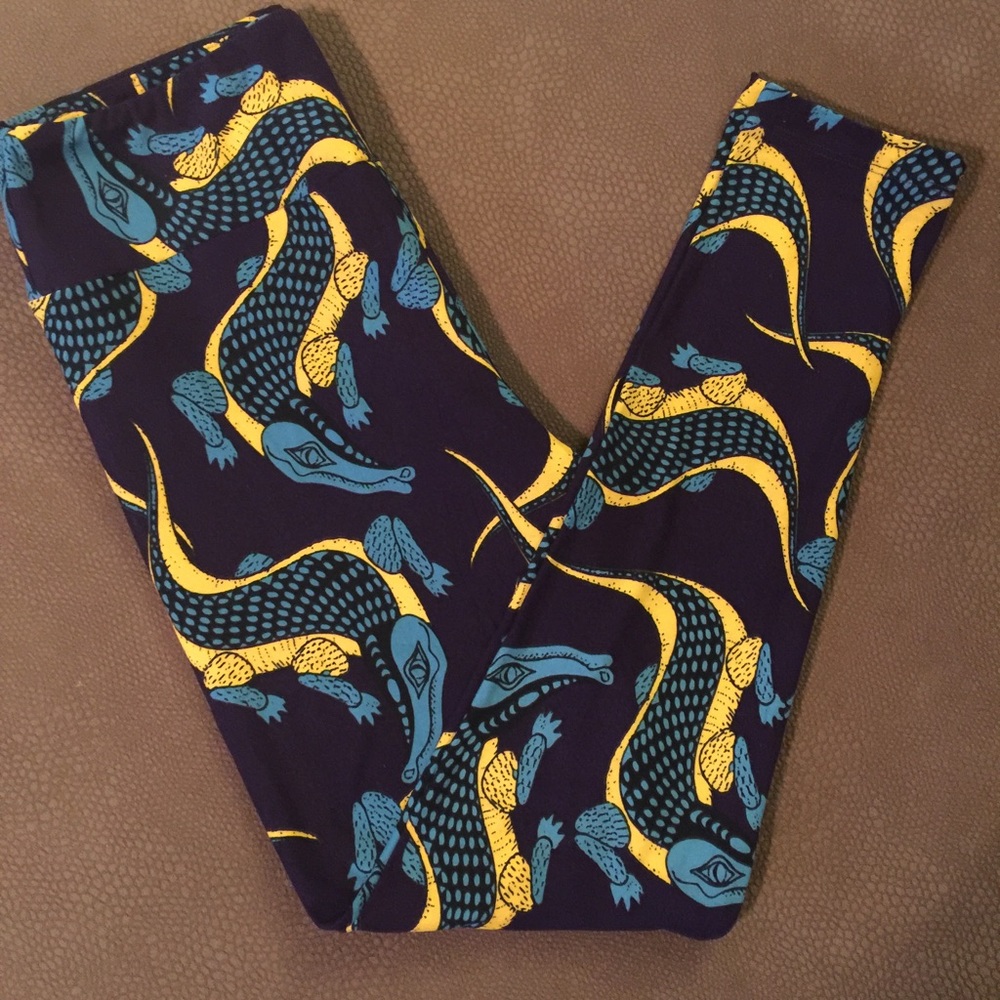🆕🐊LULAROE🐊 Hard To Find Leggings OS