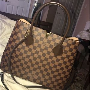 Brand new Louis Vuitton Purse