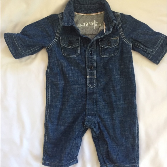 💋sold💋Gap One Piece Infant  Denim Romper - Picture 1 of 1