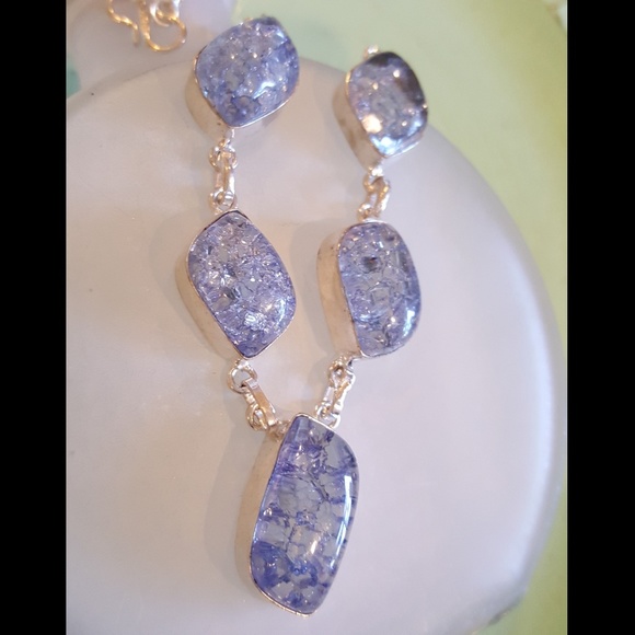 Blue cracked crystal quartz silver link necklace - Picture 2 of 3